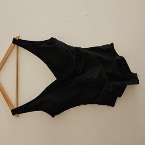 🆕 Black One Piece Monokini Swimsuit NWOT